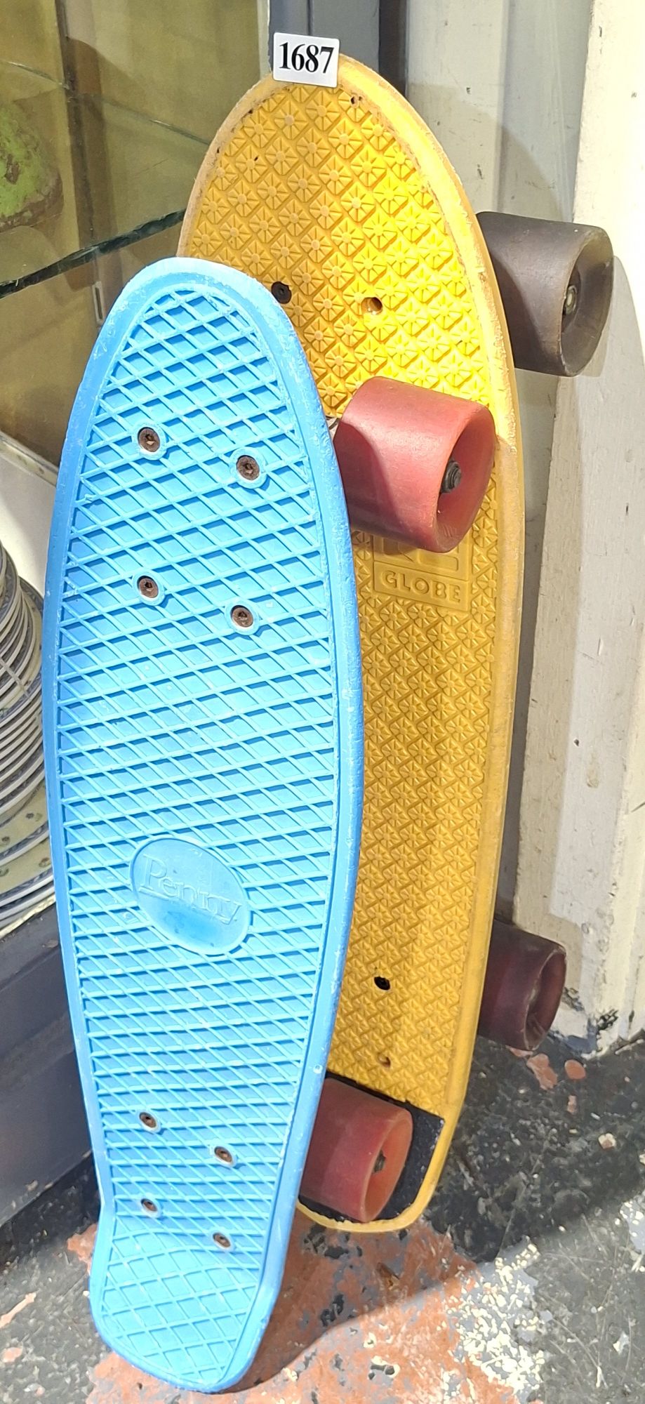 PENNY AND GLOBE SKATEBOARDS