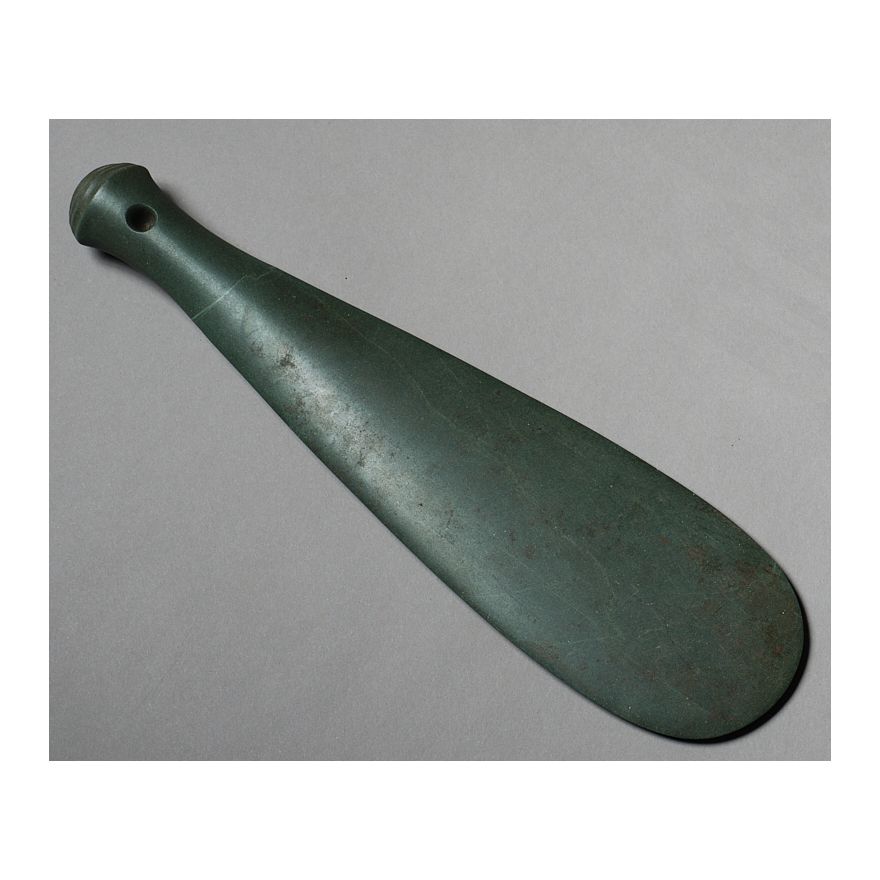Patu Onewa - A large 19th century stone nephrite patu