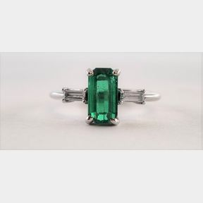 LARGE .805CT NATURAL EMERALD & .05CT DIAMONDS IN 18CT WHITE GOLD RING - 51633/331