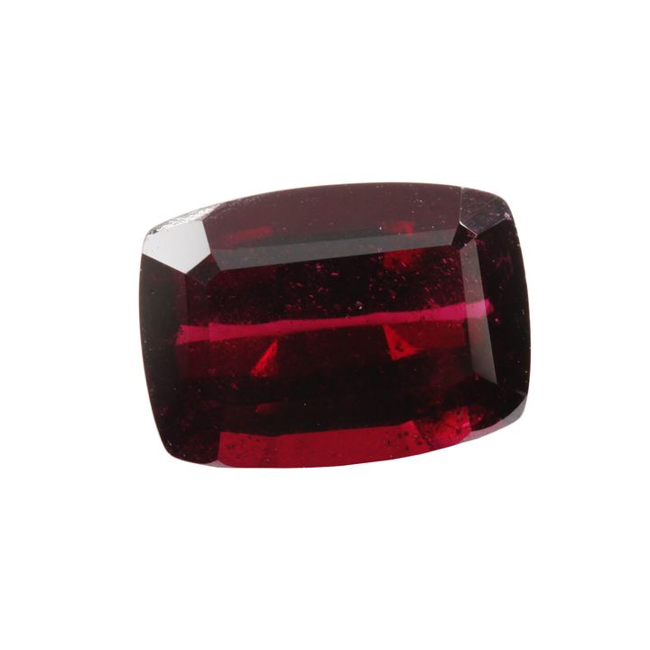 6.8ct of Rhodolite Garnet Gemstone