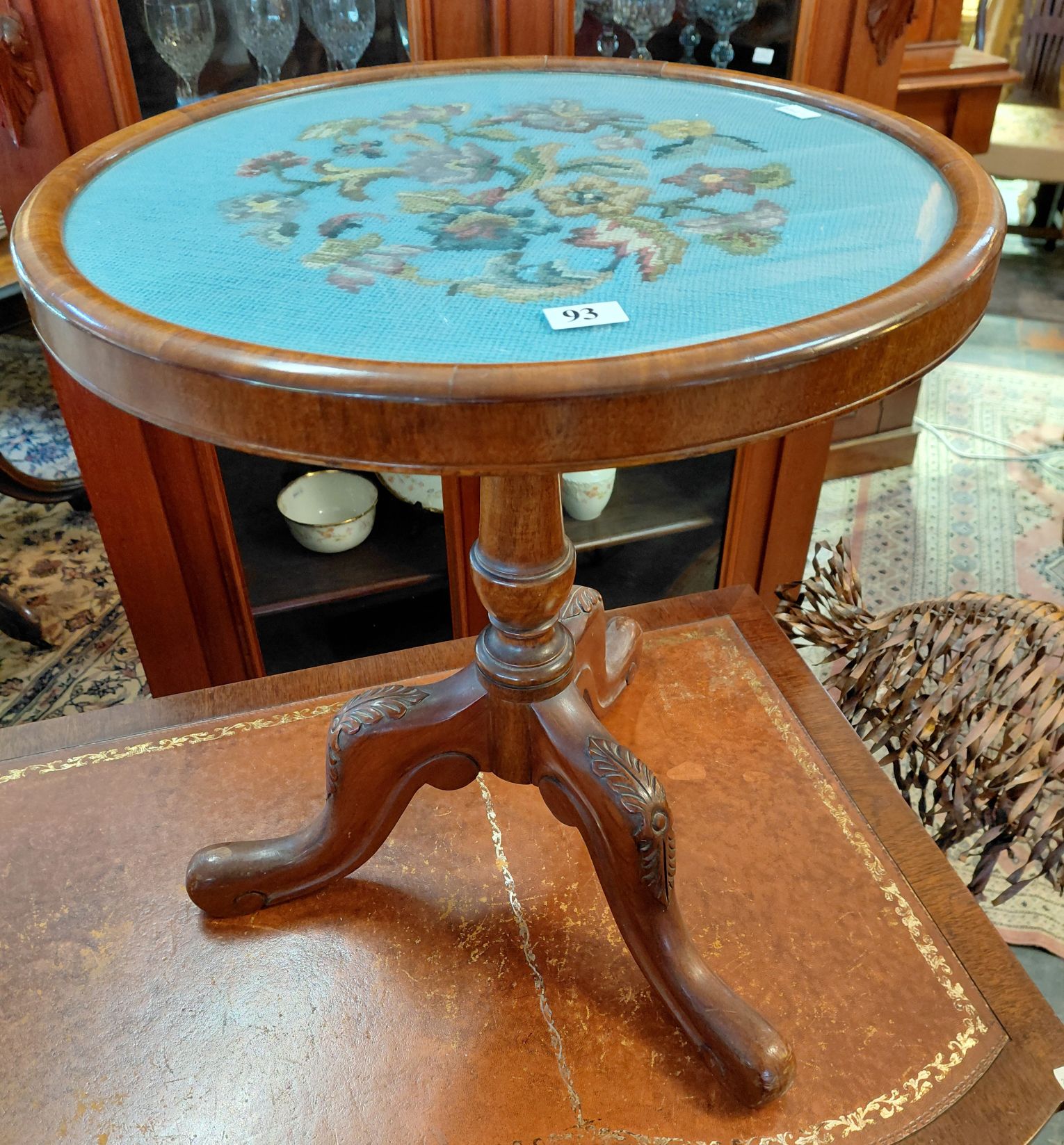 93 · WINE TABLE
