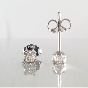 9CTWHITE GOLD DIAMOND STUDS WITH 0.300CT DIAMONDS - 51929/3557