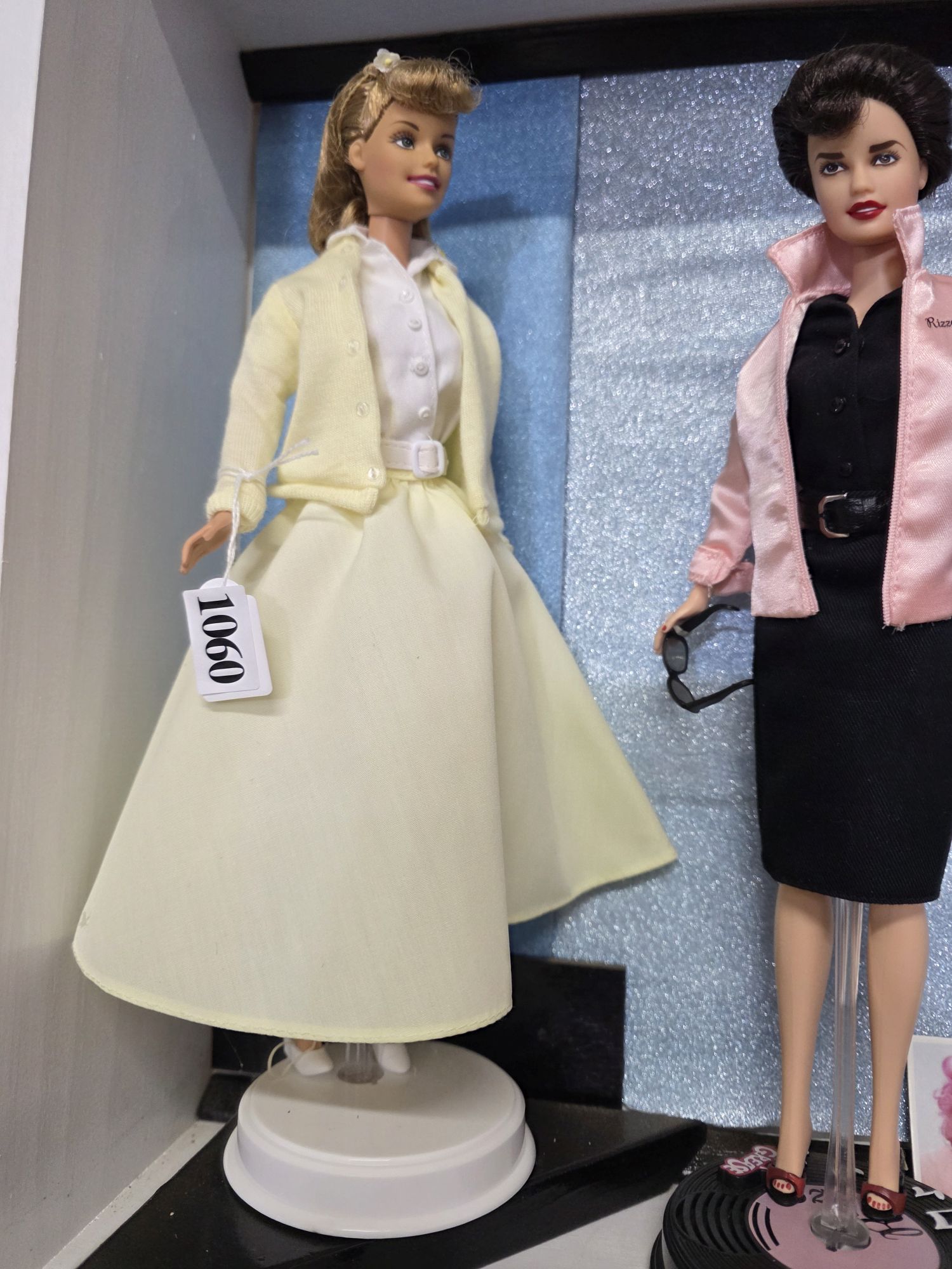 1060 · BARBIE DOLL