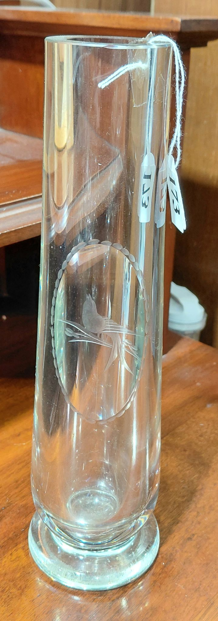 173 · CRYSTAL VASE
