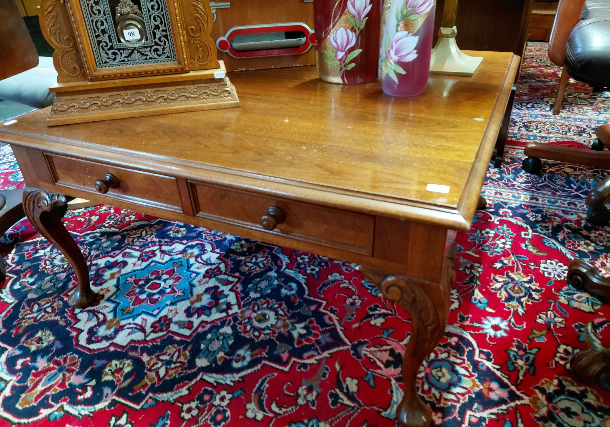 96 · SQUARE COFFEE TABLE