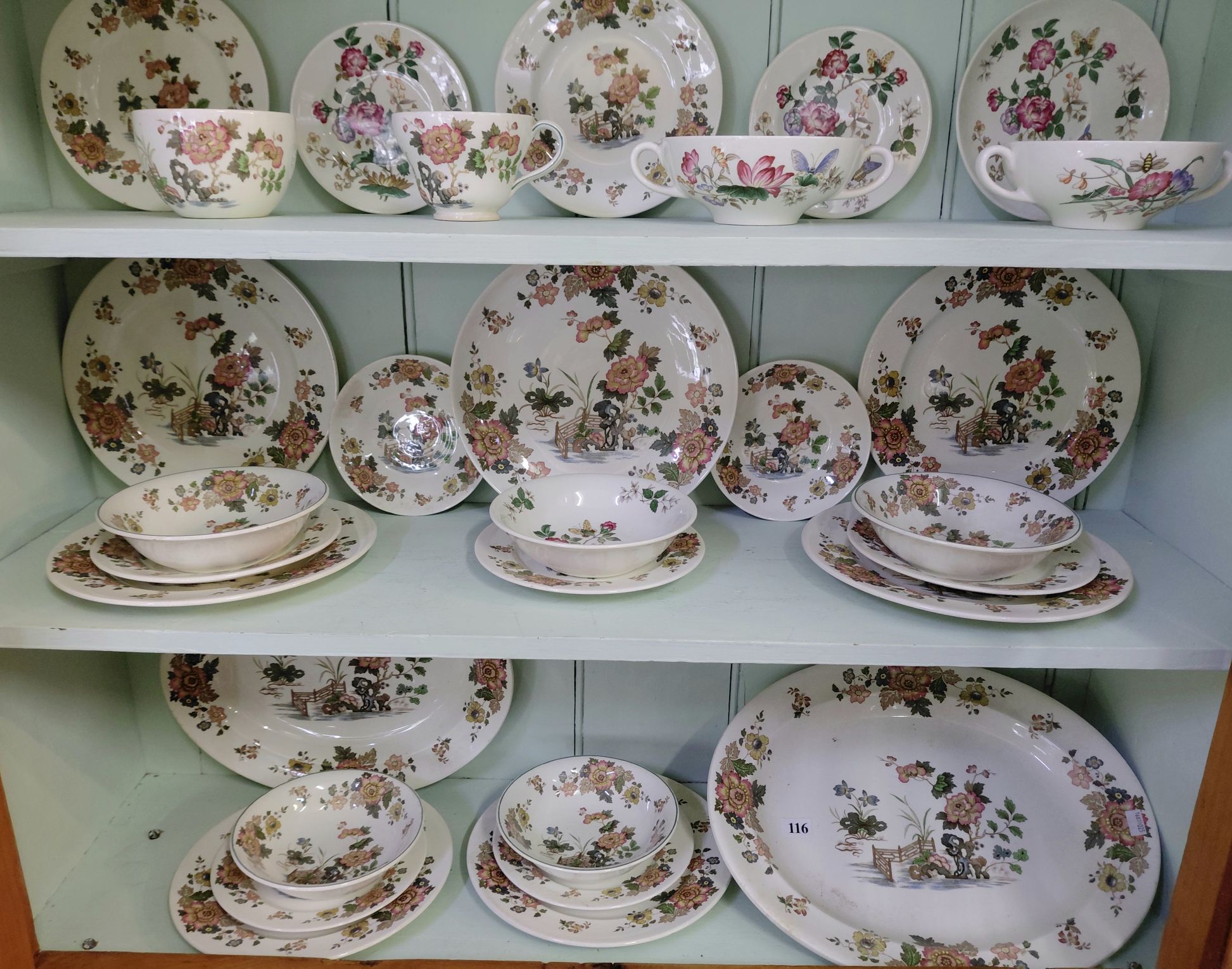 116 · WEDGWOOD TABLEWARE