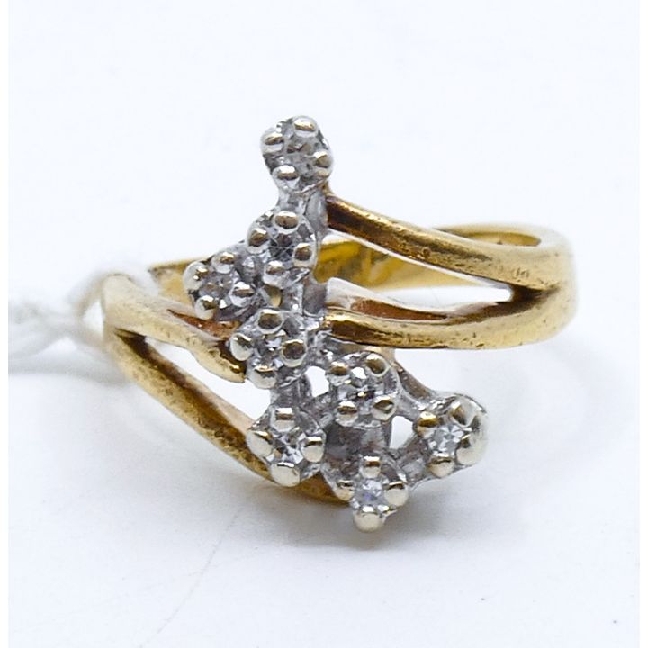Ladies 14k Diamond Cluster Ring Size 3 - 3.9 Grams