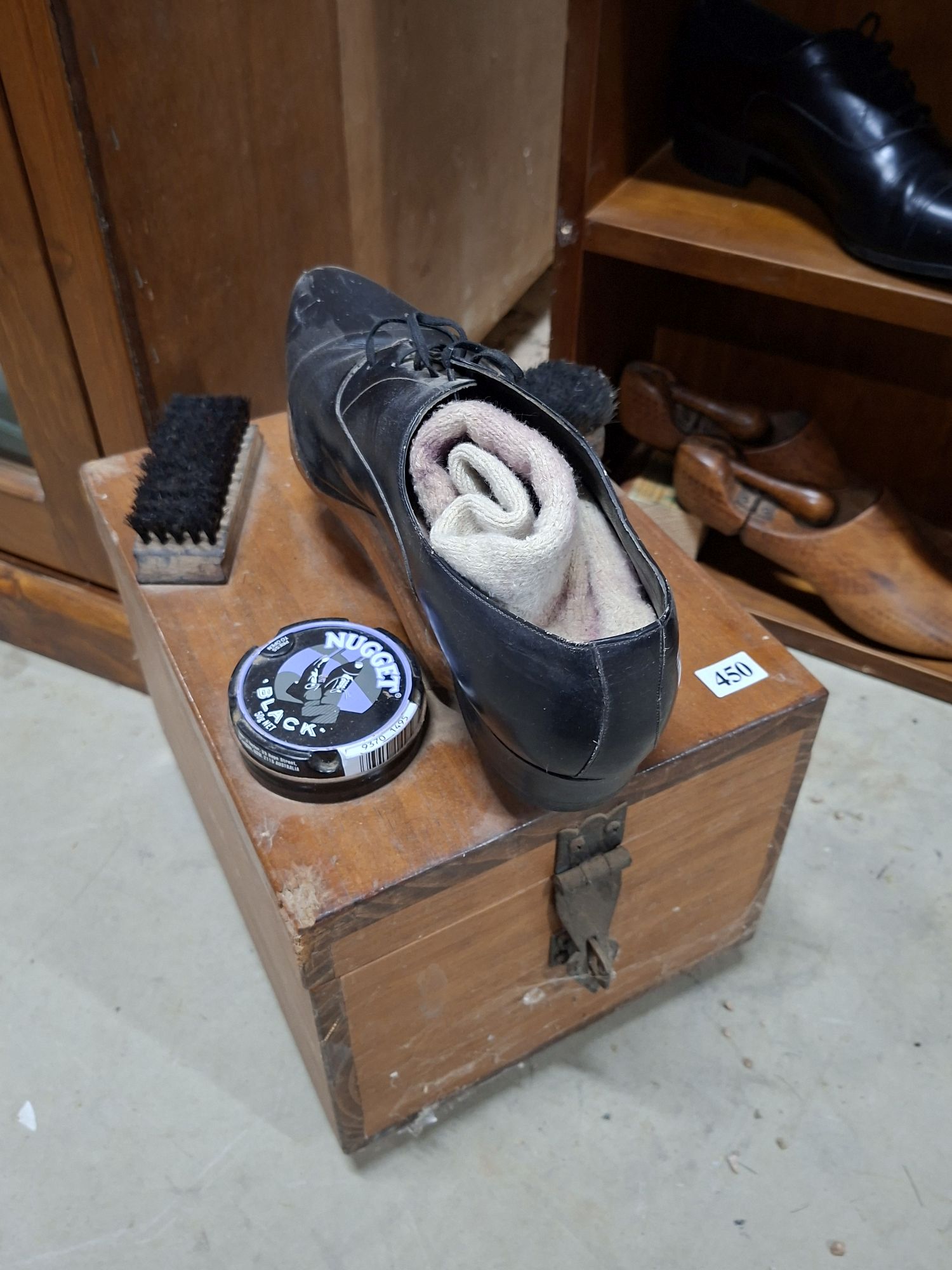 Boot Polisher Box