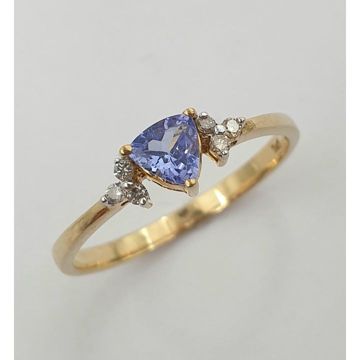 9ct Y/G Tanzanite & Diamond Ring