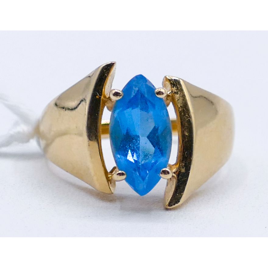 Ladies 14k Marquise Blue Topaz Ring Size 8 - 5 Grams