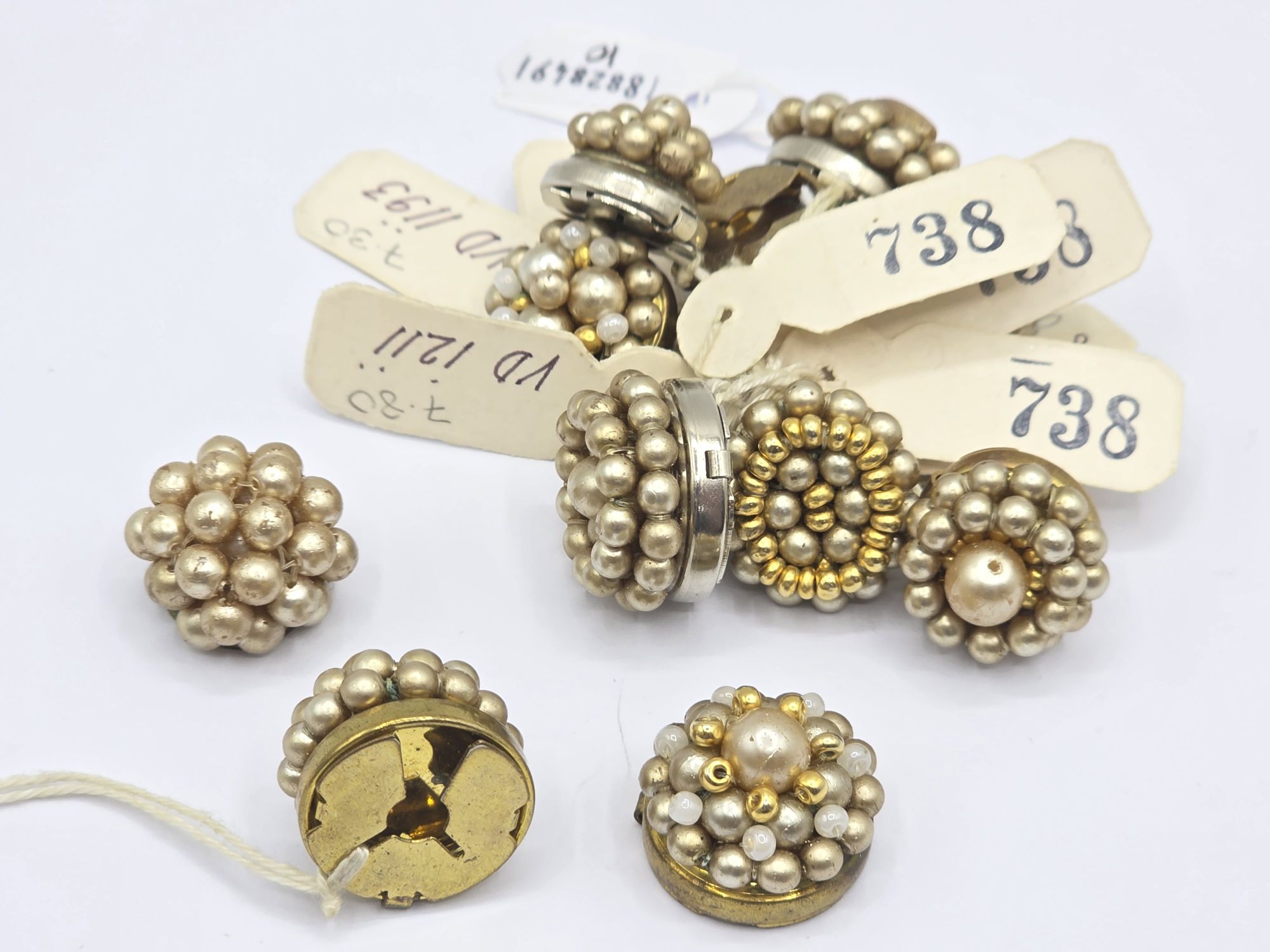 50 · VINTAGE BUTTON COVERS