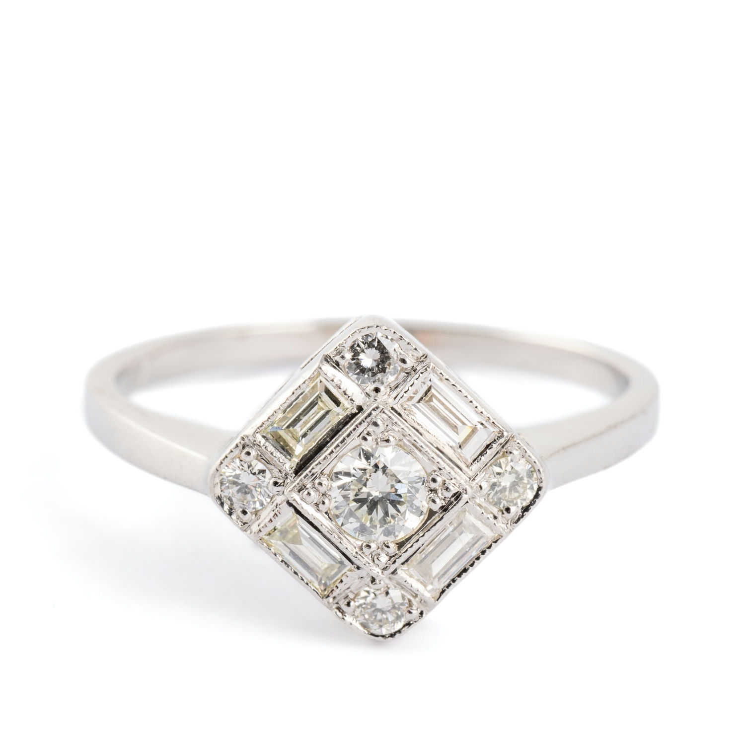 318 · Diamond Platinum Ring