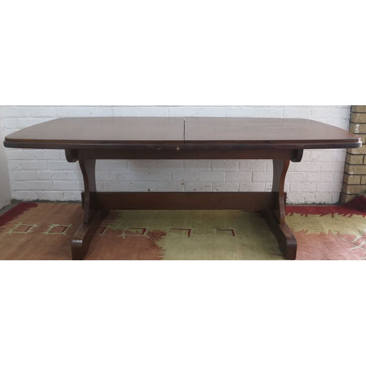 EXTENSION DINING TABLE