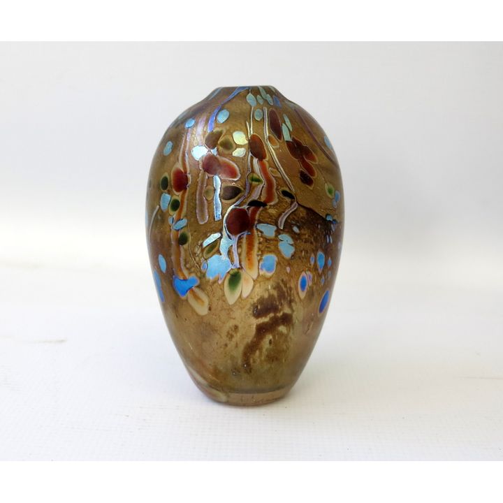 FINE STUDIO GLASS VASE,