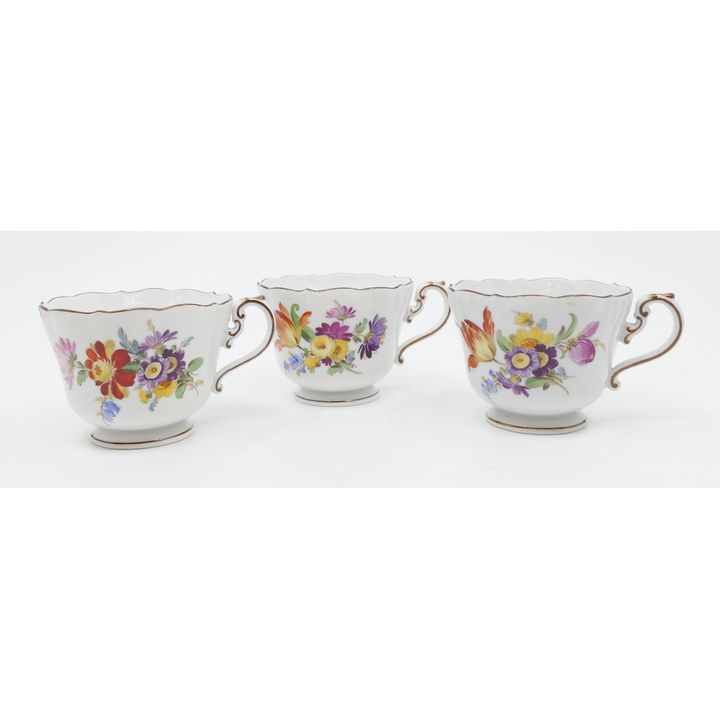 3pc Meissen Floral Porcelain Footed Teacups