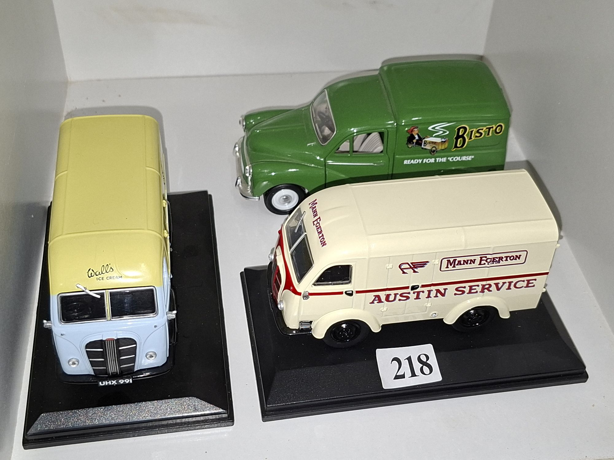 218 · DIE CAST VEHICLES