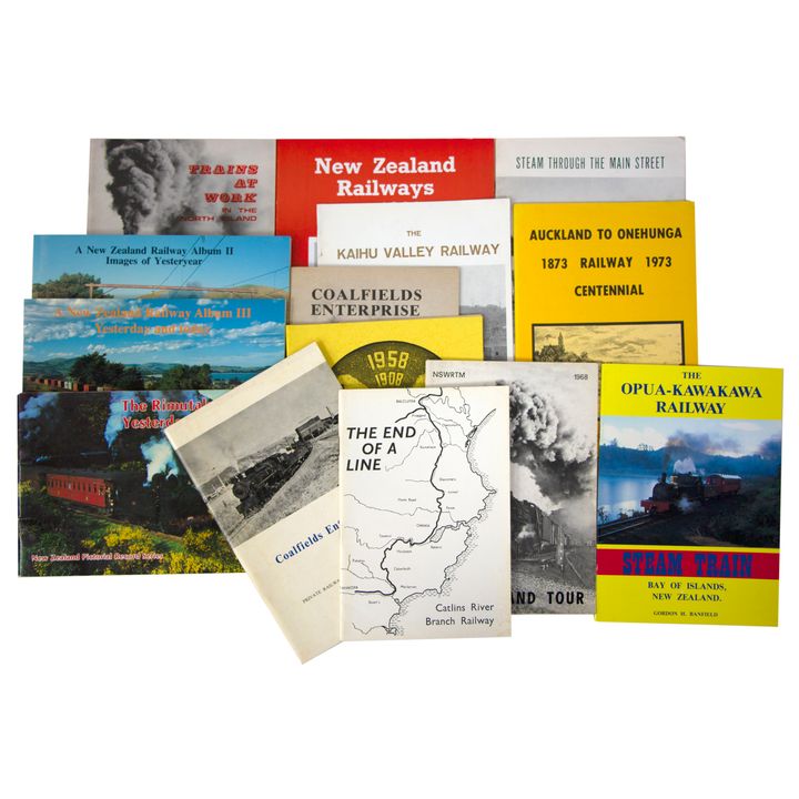RAIL & TRAIN BOOKLETS [14x]