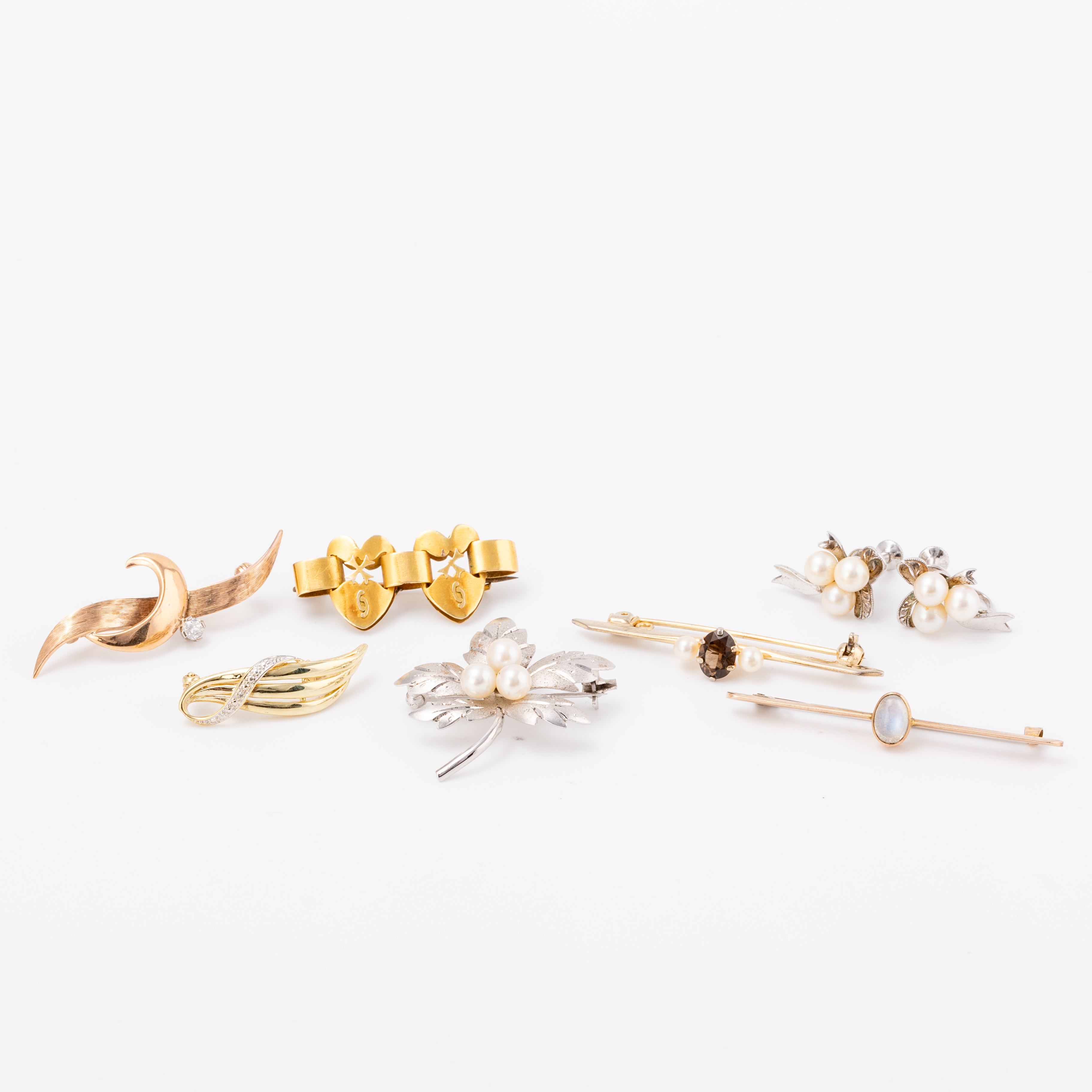 Collection of Gold & Silver Brooches & Earrings