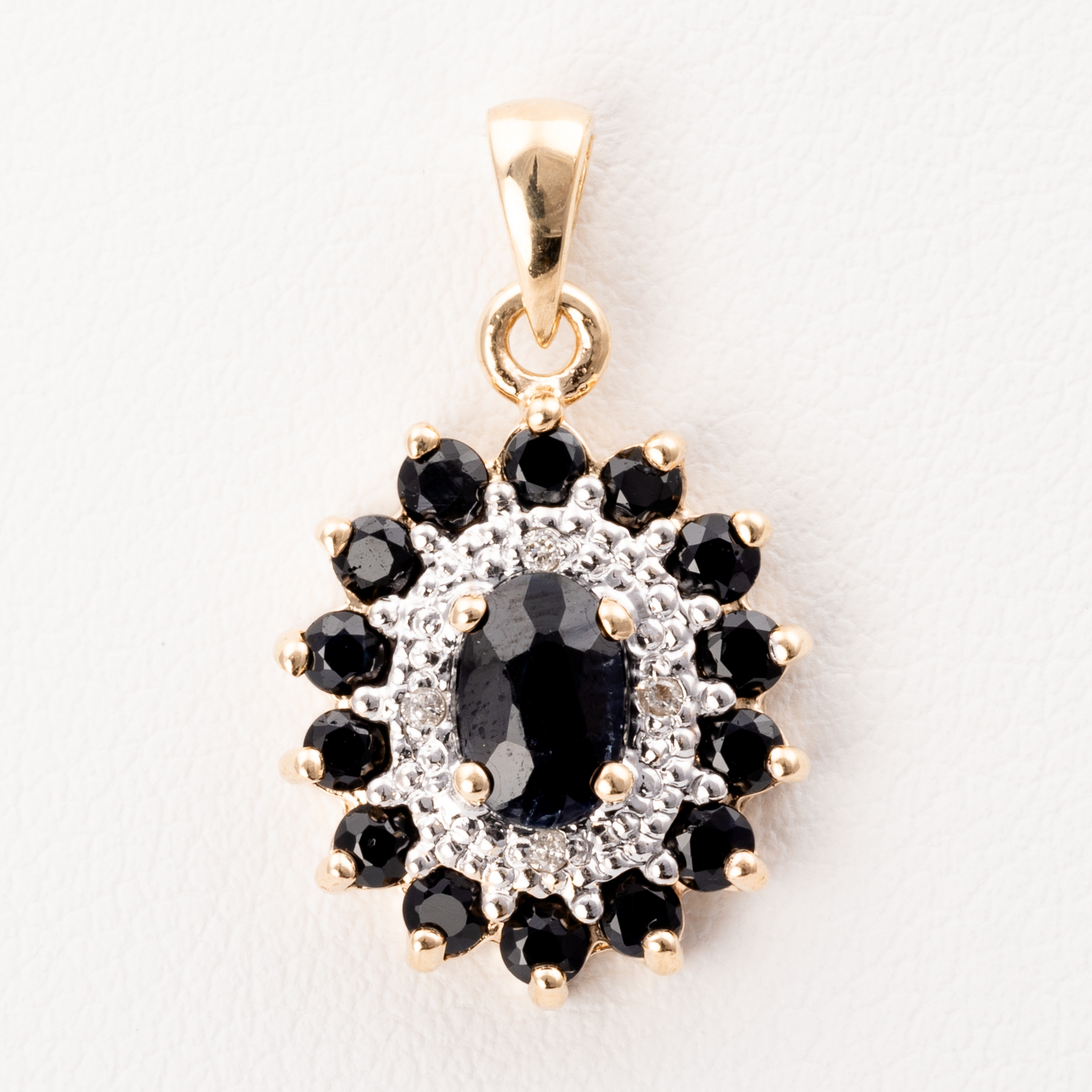 324 · Sapphire & Diamond Cluster Pendant 9ct Gold