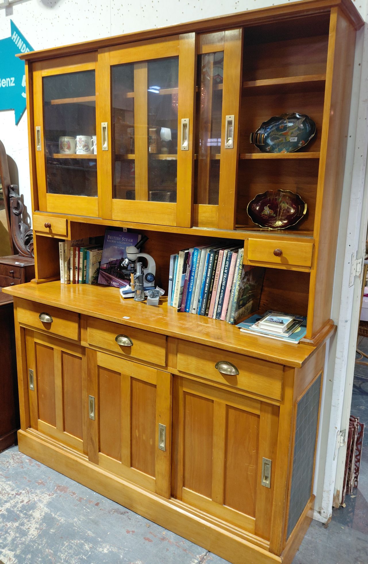 189 · COLONIAL KITCHEN DRESSER