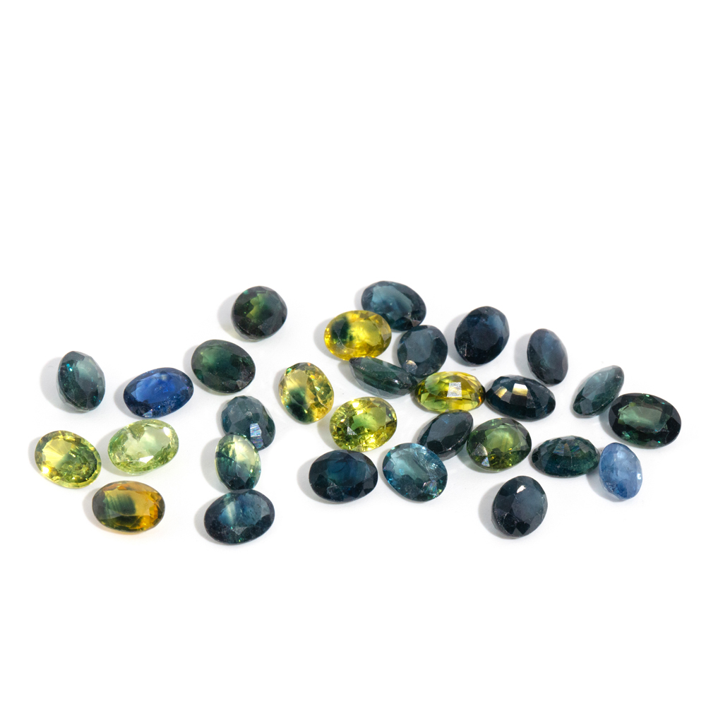110 · 30.30 Carat Parcel of loose Sapphire Stones