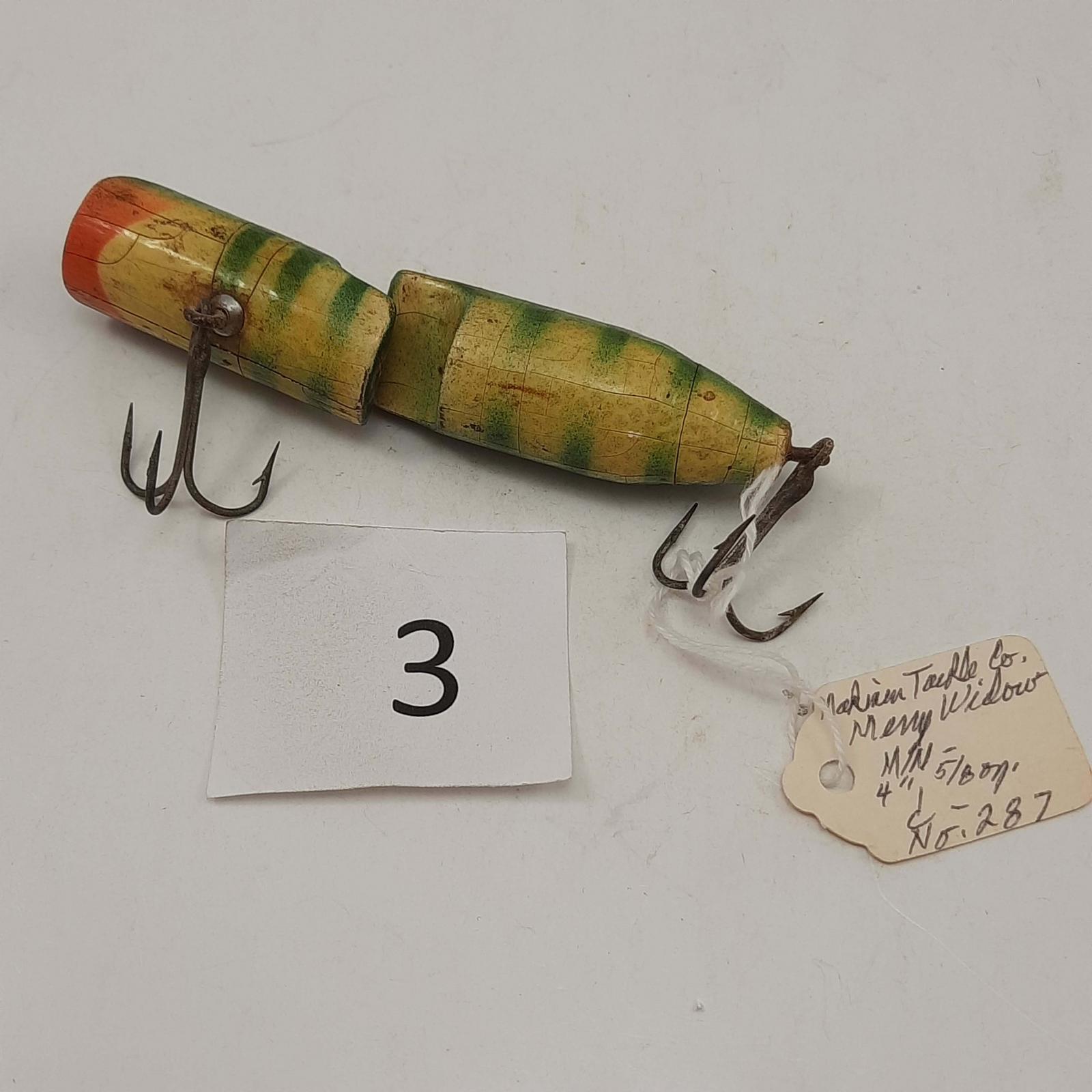 5) Vintage Wood and Jointed Fishing Lures
