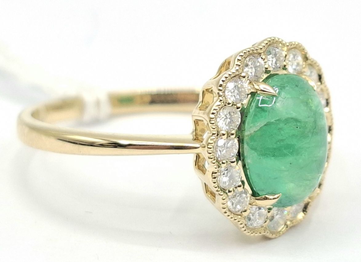 1172 · 9CT GOLD ANTIQUE STYLE RING