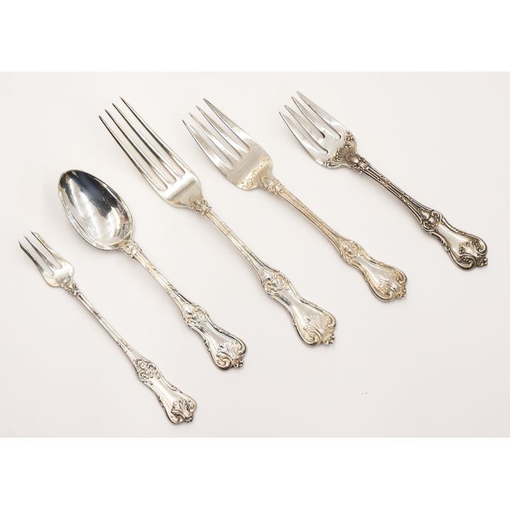 90pc Frank Smith ''Federal Cotillion'' Sterling Flatware