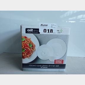 O2 12 PIECE OPAL GLASS RIBBED DINNER SET