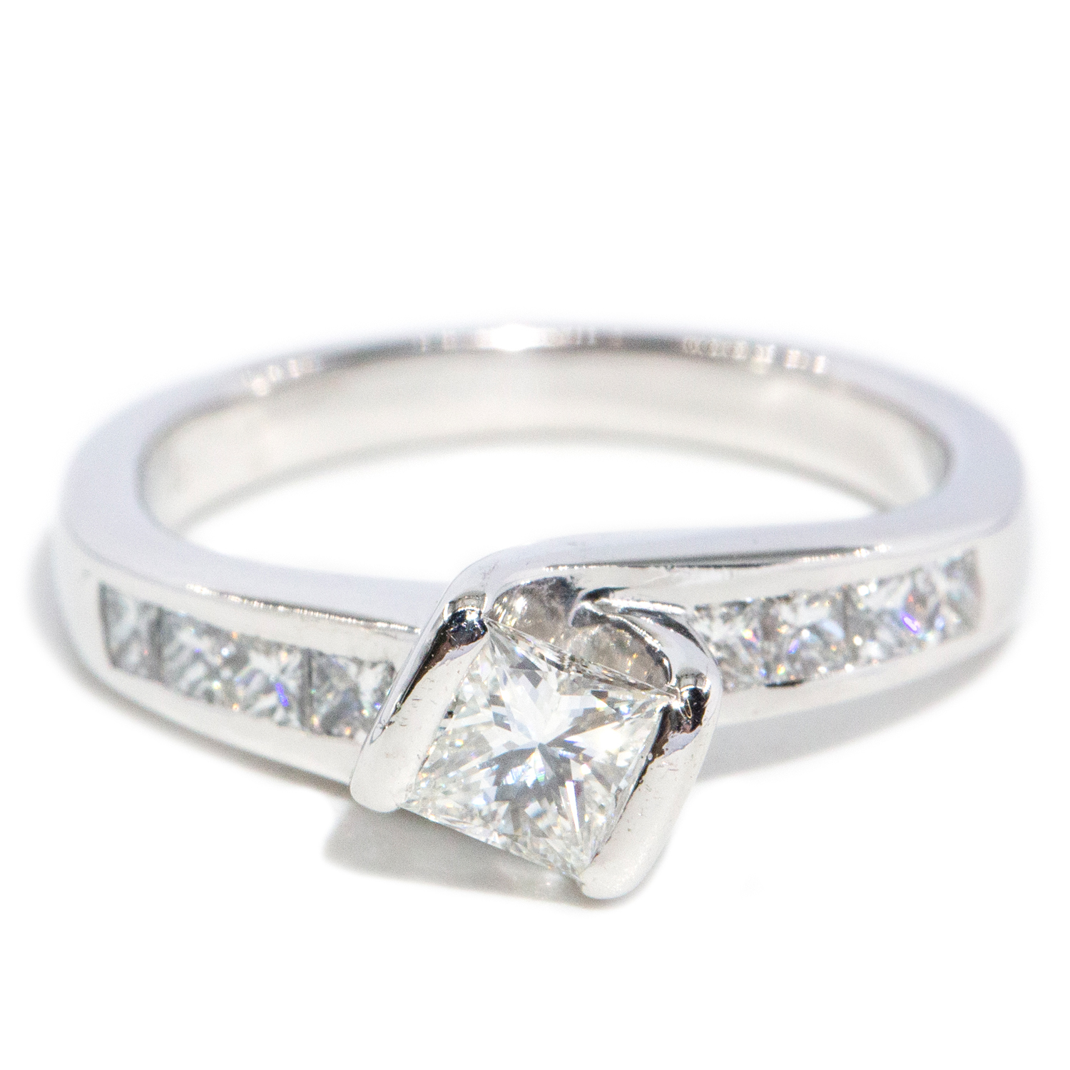 0.85 Carat Princess-Cut Diamond Ring in 18ct Gold