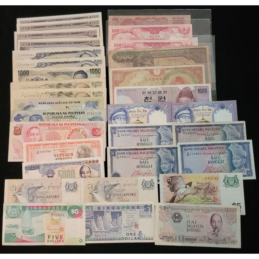 Asia Banknotes, a group of 32x, including, | Spink