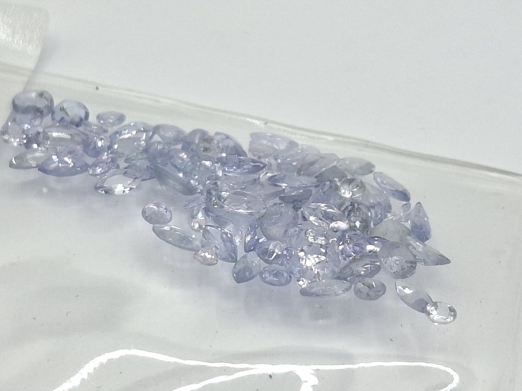 29 · TANZANITE GEMSTONES