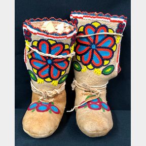 Vintage Child's Hightop Beaded Moccasins