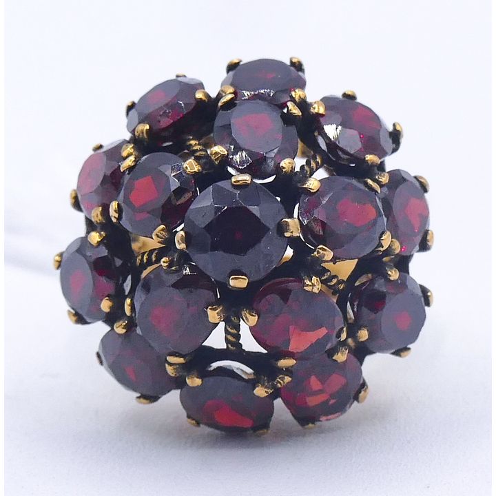 Ladies 14k Garnet Cluster Ring Size 6 - 11.4 Grams