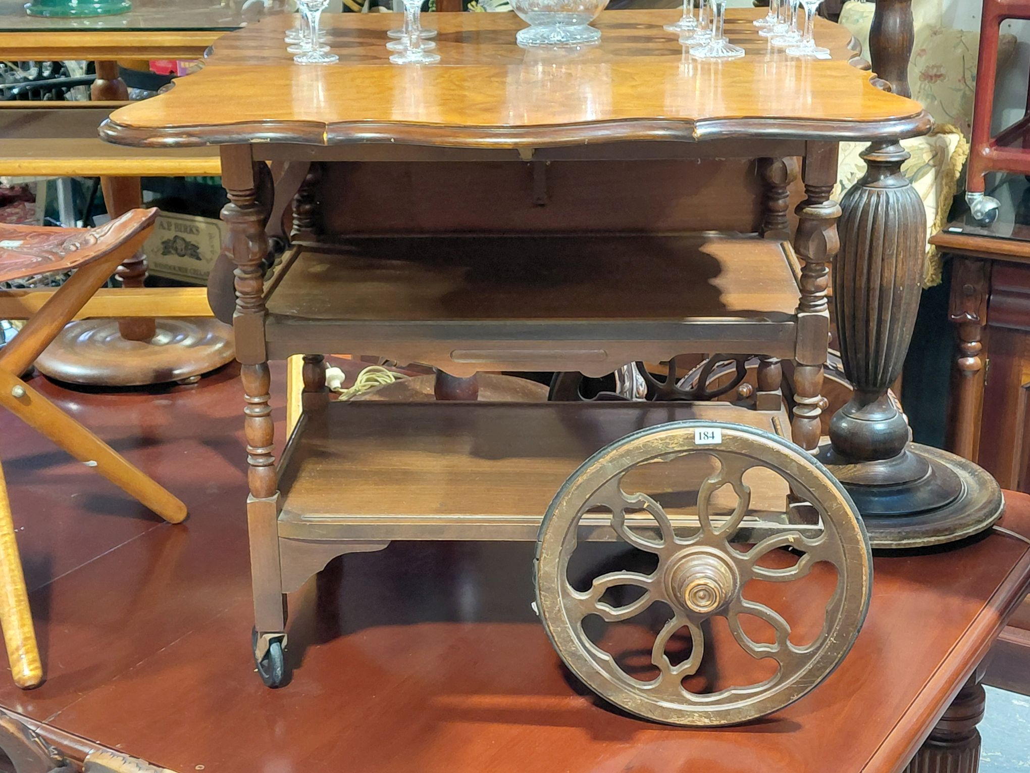 184 · DRINKS WAGON