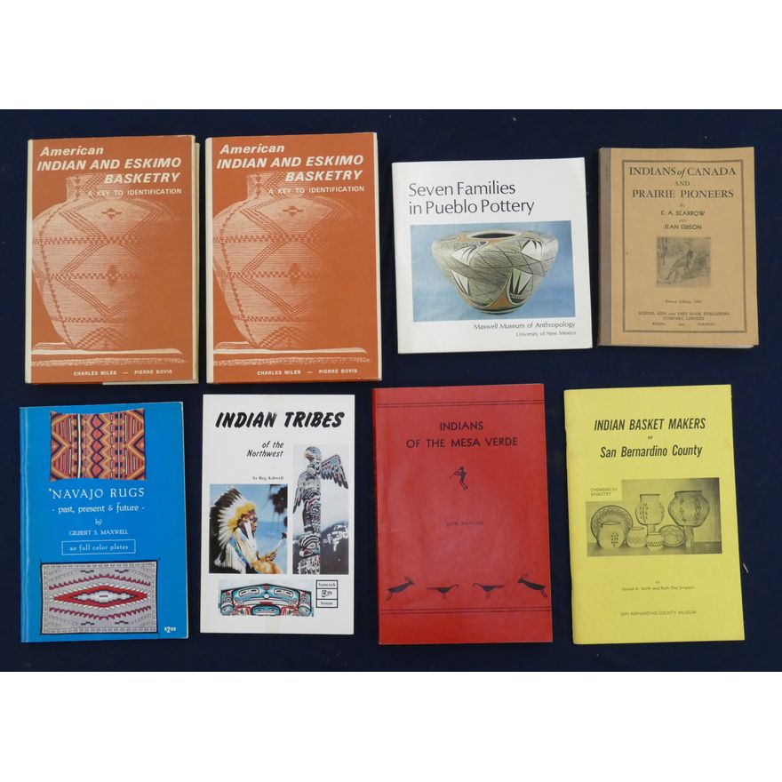 Box Vintage Indian Art Booklets