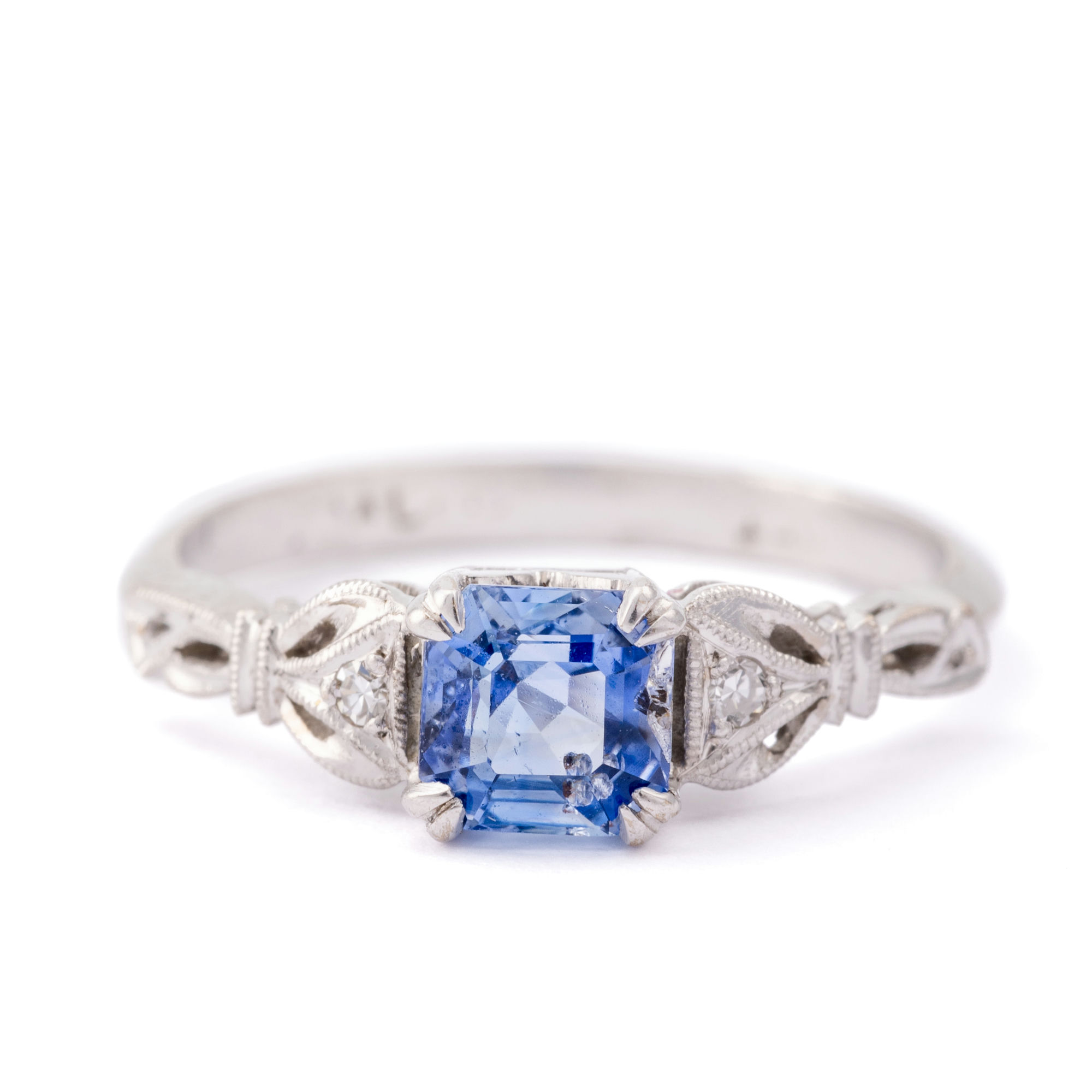 Sapphire & Diamond Ring 18ct Gold,