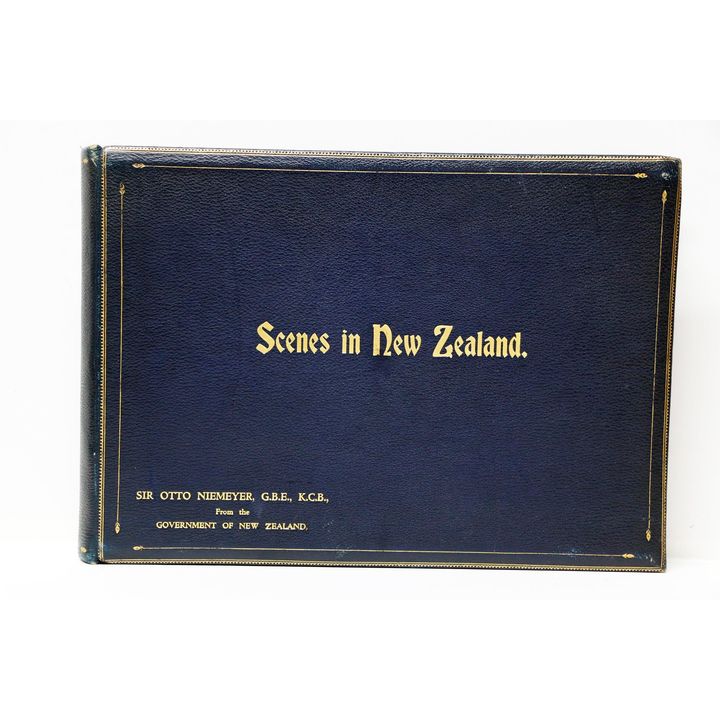 PRESENTATION PHOTOGRAPH ALBUM - Scenes in New Zealand