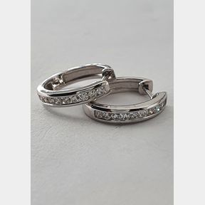 9CT WHITE GOLD HUGGIES WITH .250CT DIAMONDS COLOUR IJ CLARITY SI - 51620/047