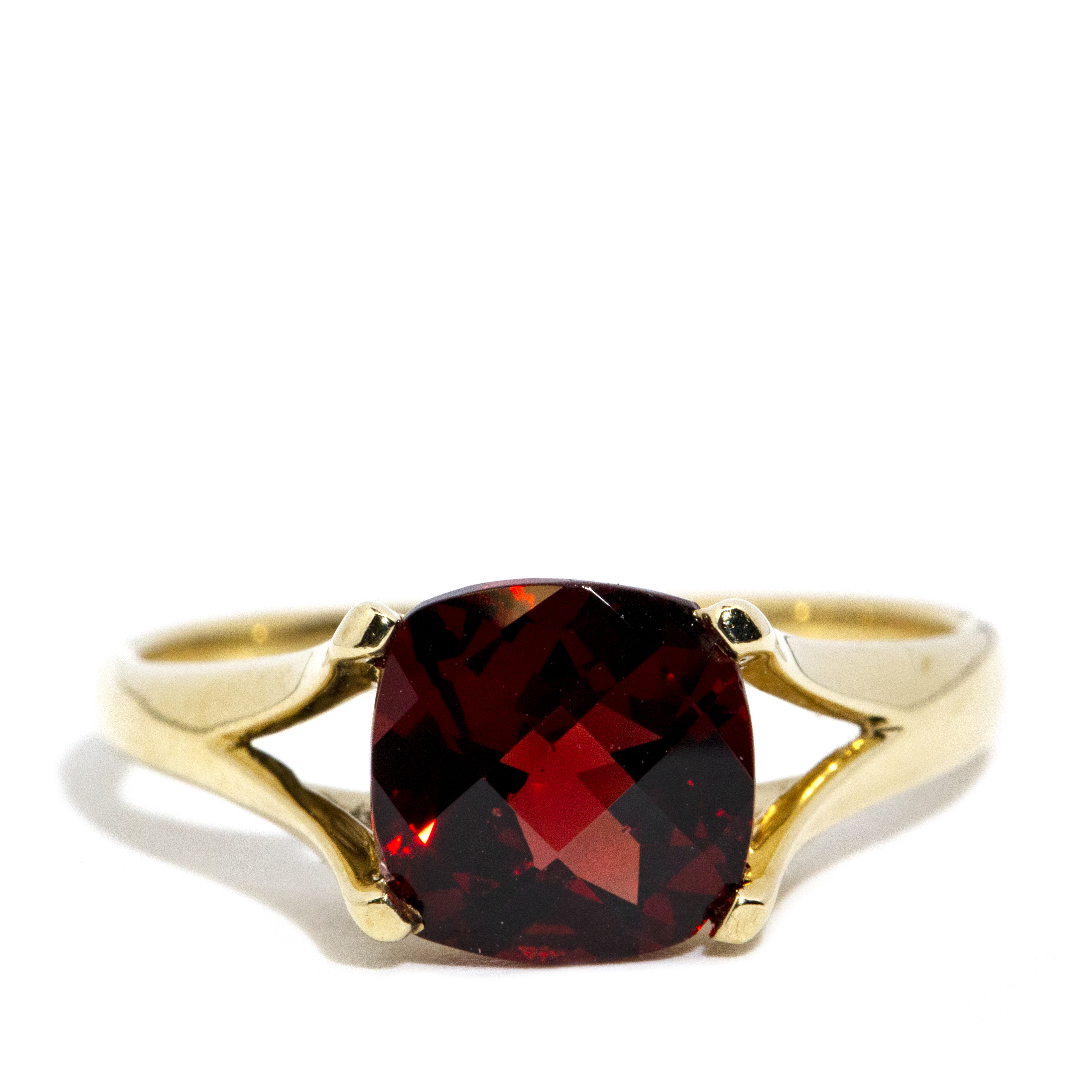 Garnet 9ct Gold Ring,