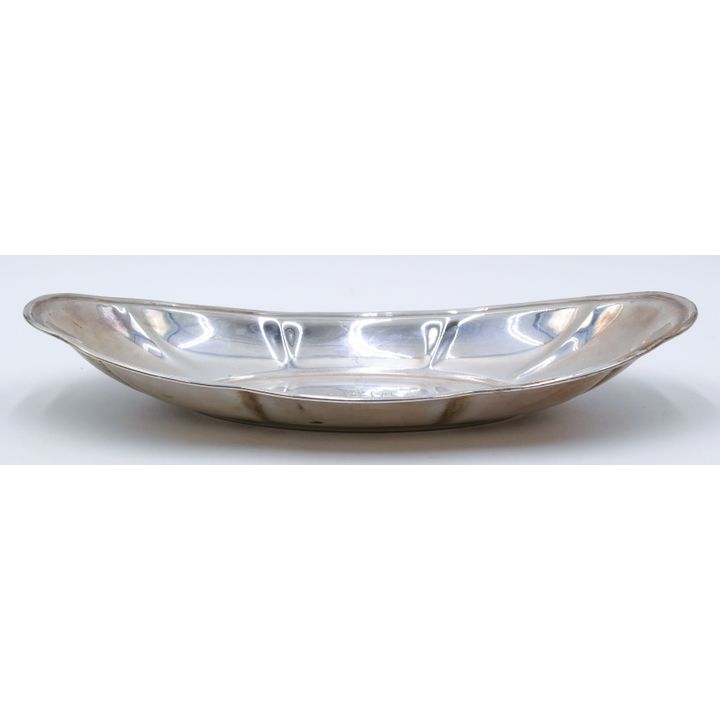 American Sterling Scalloped Oval Tray 12'' - 319 Grams