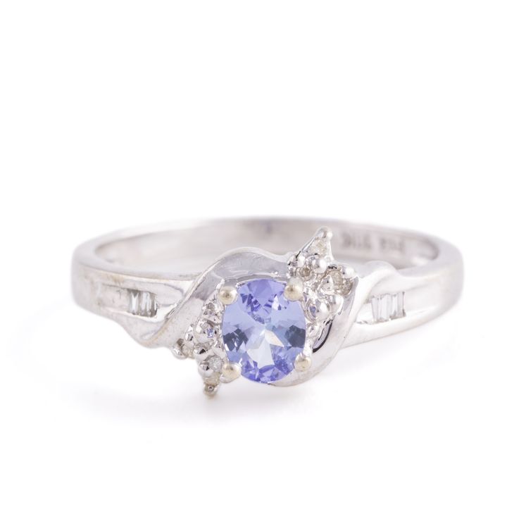 Tanzanite & Diamond Ring 10K White Gold