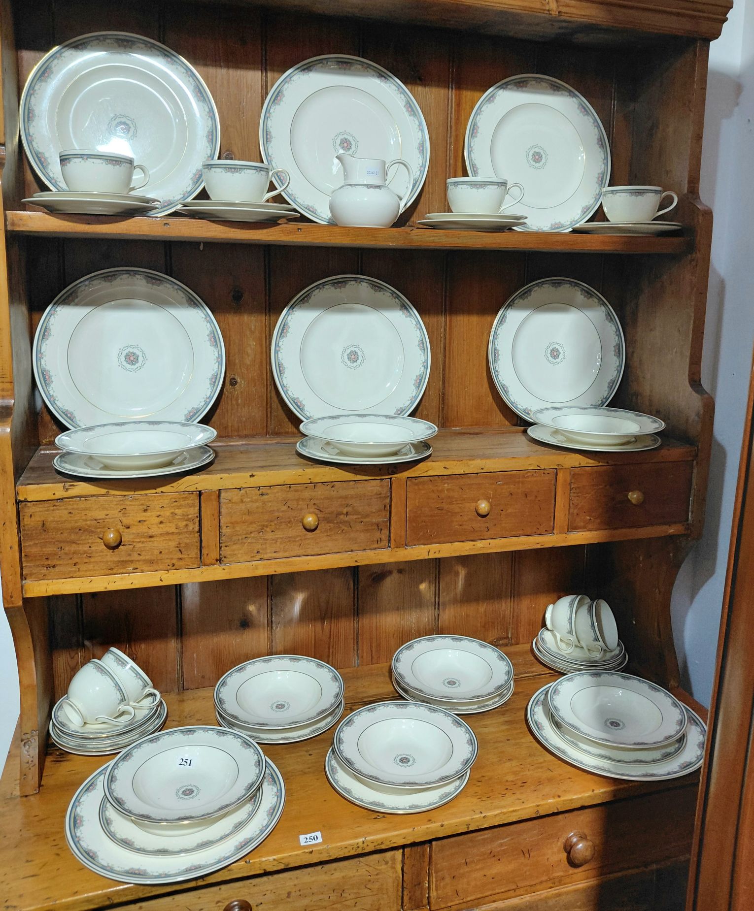 251 · ROYAL DOULTON DINNER SET