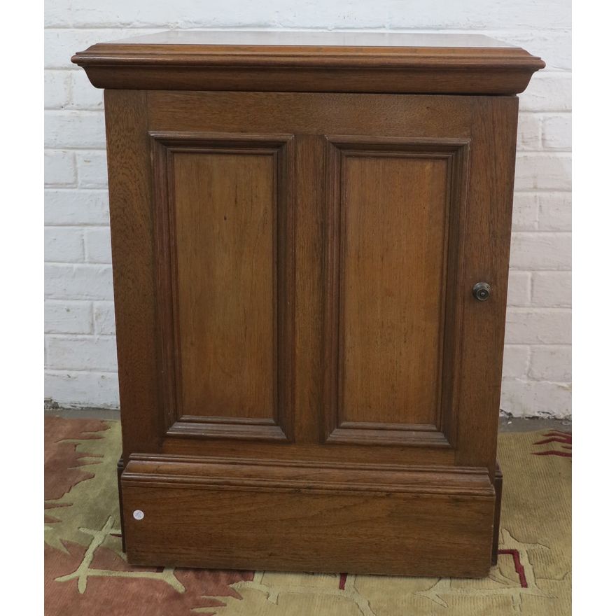 SIDE CABINET