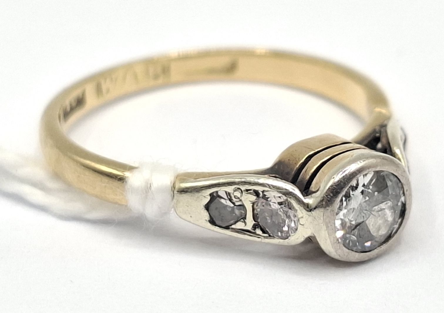 18ct Solitaire Diamond Dress Ring