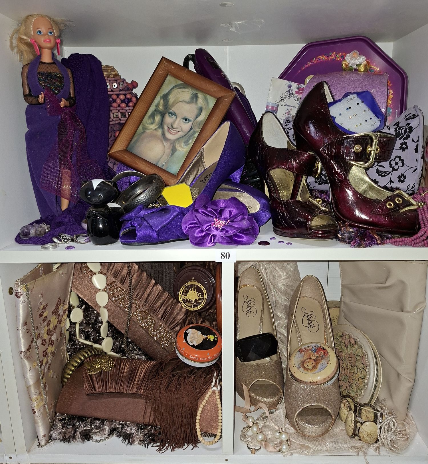 LADIES FASHION ACCESSORIES