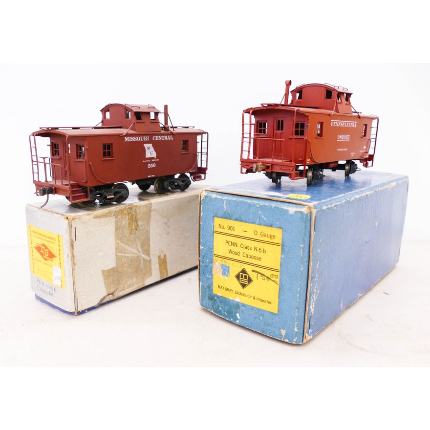 2pc Max Gray Brass Caboose O Gauge Train Cars with Boxes- painted and used