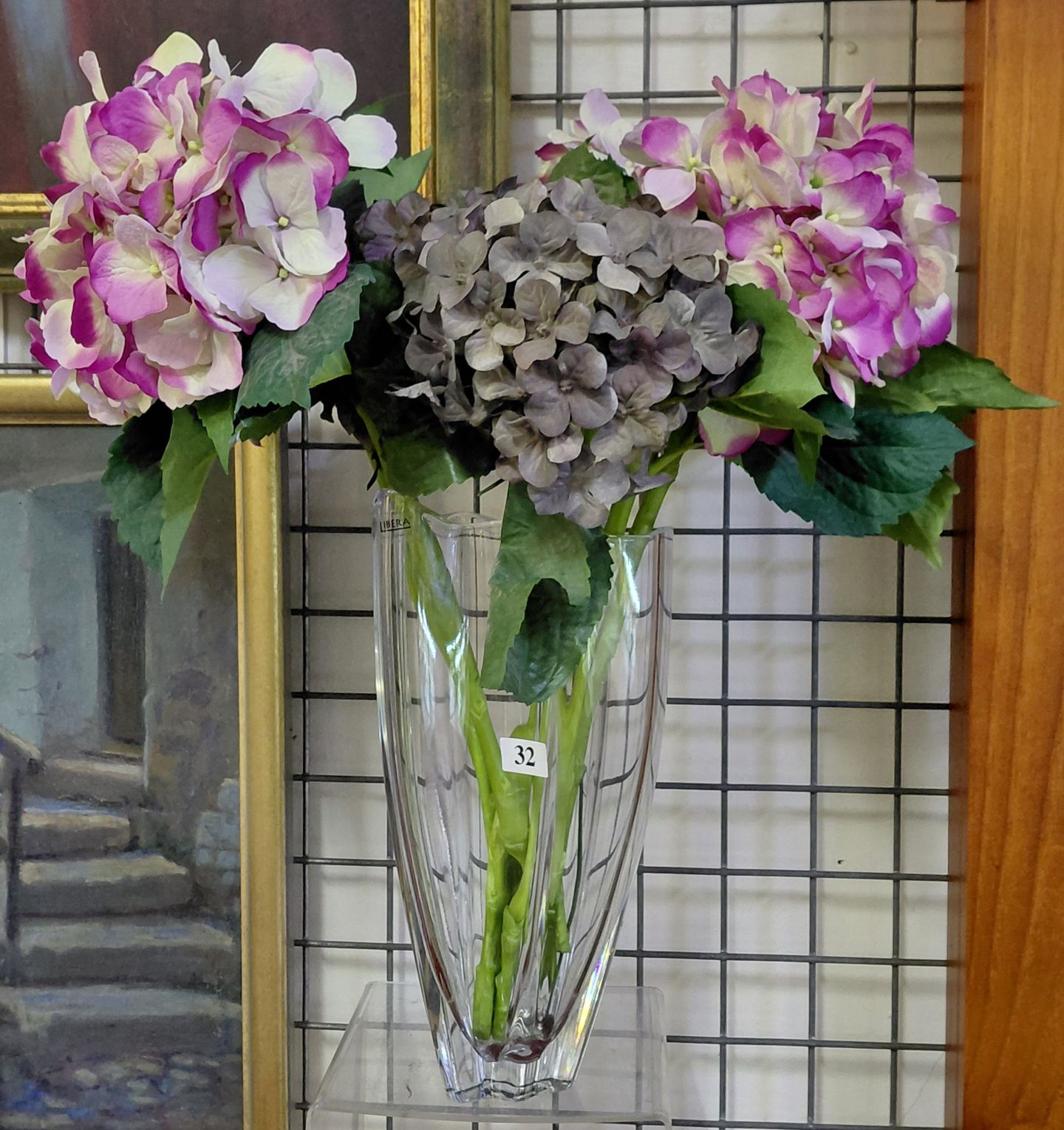 32 · LIBERA CRYSTAL VASE