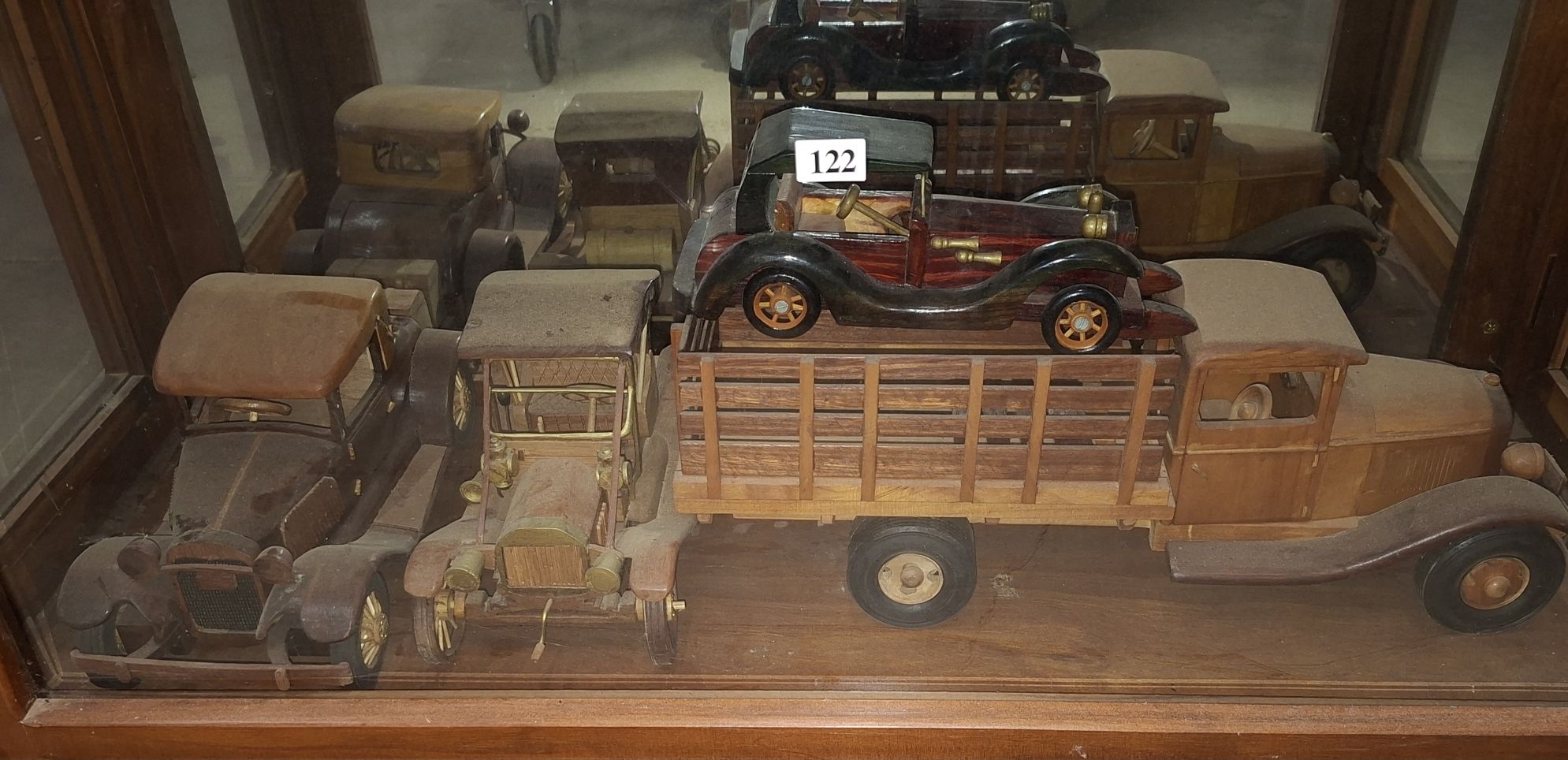 122 · WOODEN CARS AND TRUCK