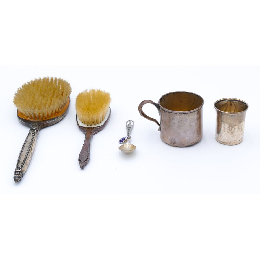 5pc Sterling Child's Mugs & Brushes etc. - 292 Grams TW